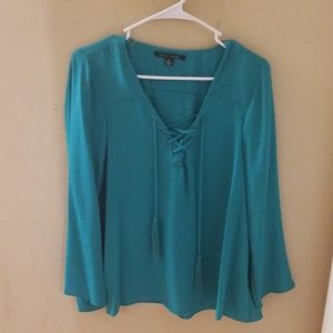 Teal top